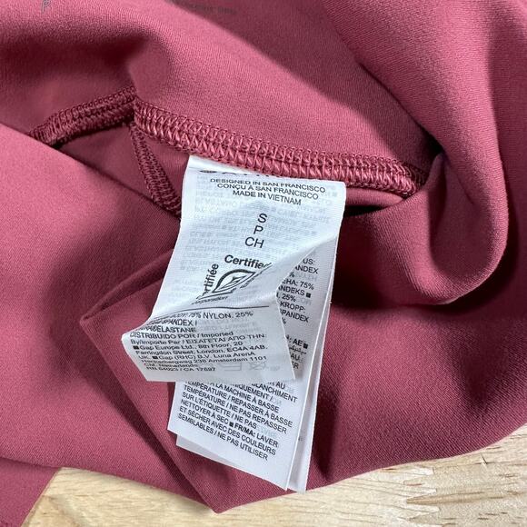 Athleta Transcend Stash Crop Straight Leg Berry Rose Women's Size Small NWT - Picture 6 of 11